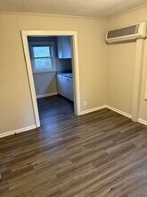 102 Indian Creek Dr in Liberty, SC - Foto de edificio - Building Photo