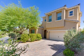 9753 Ponderosa Skye Ct in Las Vegas, NV - Building Photo - Building Photo