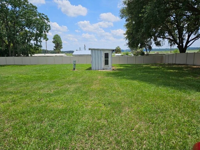 36028 Sassy Way in Dade City, FL - Building Photo - Building Photo