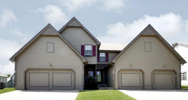 Markey Meadow Townhouses in Belton, MO - Building Photo - Building Photo