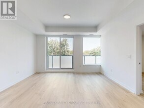 4365 Bloor St W in Toronto, ON - Building Photo - Building Photo