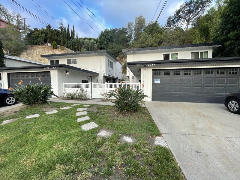 3782 Dove St in San Diego, CA - Building Photo