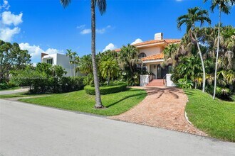 6850 Sunrise Terrace in Coral Gables, FL - Building Photo - Building Photo