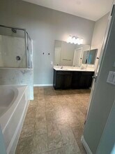 692 Nathanial Ct in Henderson, NV - Building Photo - Building Photo