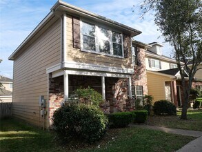 1739 Nichole Woods Dr in Houston, TX - Building Photo - Building Photo