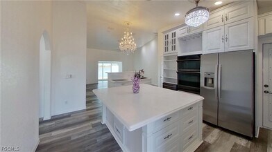 546 SE 5th Ave in Cape Coral, FL - Building Photo - Building Photo