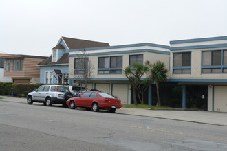 647 Grand Ave in South San Francisco, CA - Building Photo - Building Photo