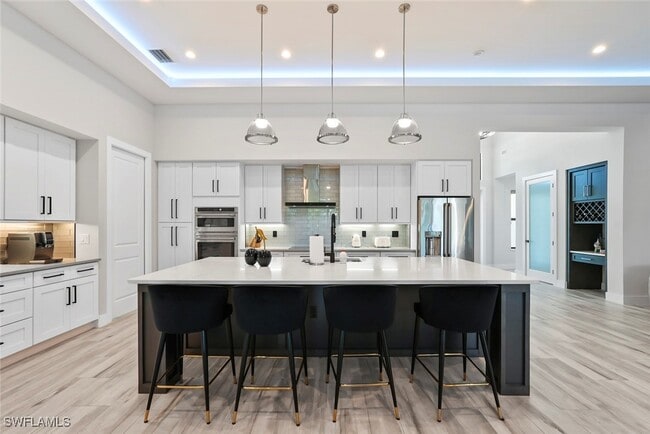 property at 14 Willoughby Dr