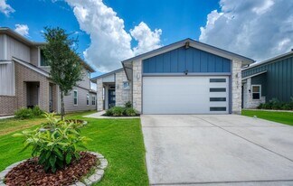 121 New Hampton Wy in San Marcos, TX - Building Photo