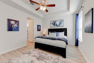 1016 Bear Track Loop in Georgetown, TX - Building Photo - Building Photo