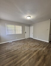 1210 Cardinal Dr in Gastonia, NC - Building Photo - Building Photo