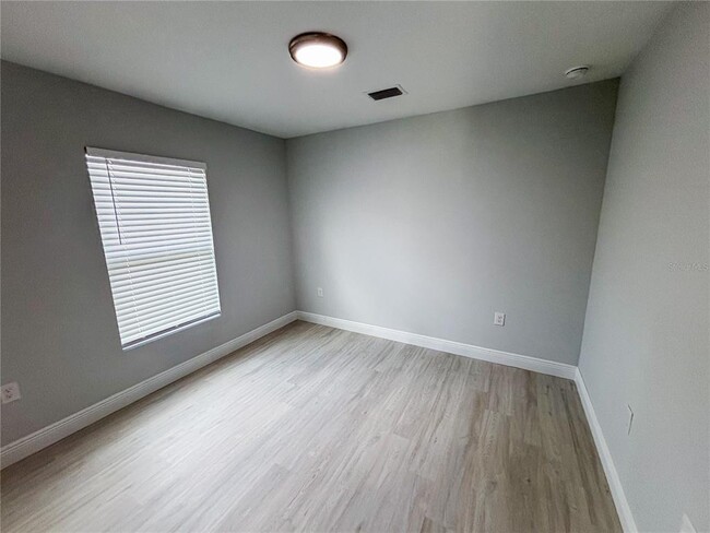2088 Fernwood St in Port Charlotte, FL - Building Photo - Building Photo