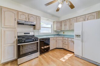 116 Graham Rd in Florissant, MO - Building Photo - Building Photo