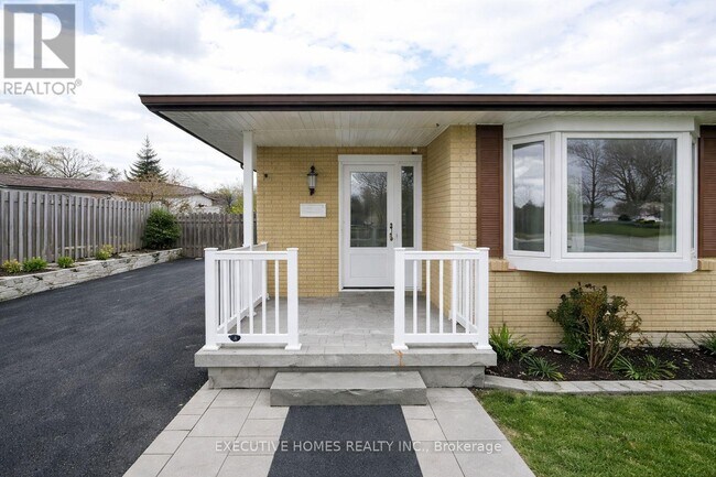 6 Manderley Pl in Brampton, ON - Building Photo - Building Photo