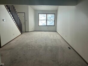 1131 Anthony Ct in Greenwood, IN - Building Photo - Building Photo