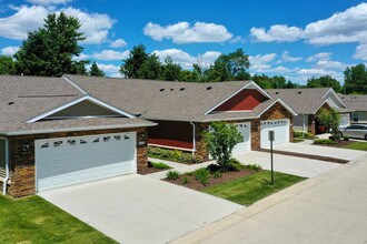 Redwood Canton in Canton, MI - Foto de edificio - Building Photo