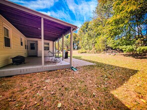 90 Cedar Ln in Cheshire, CT - Building Photo - Building Photo