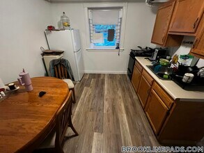 1589 Beacon St in Brookline, MA - Building Photo - Building Photo