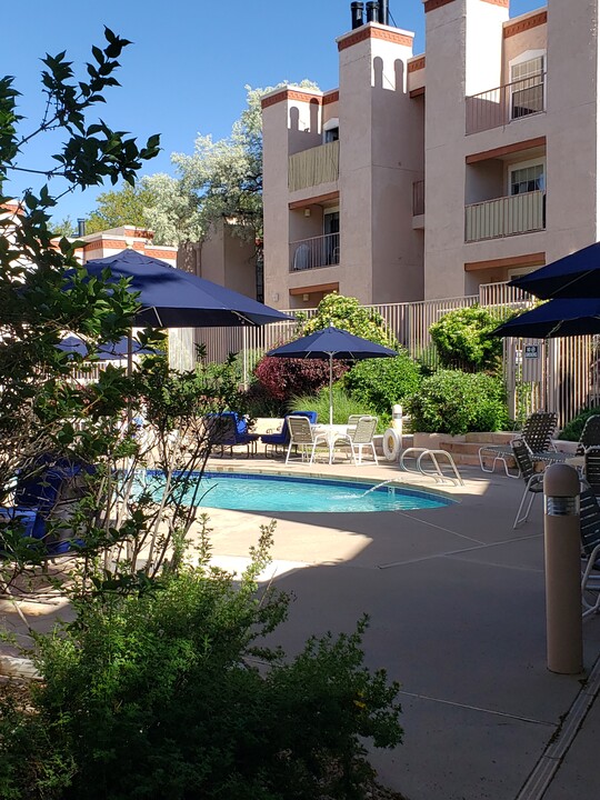 2501 W Zia Rd, Unit Building10Unit108 in Santa Fe, NM - Building Photo