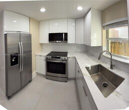 3148 Indiana St in Miami, FL - Building Photo - Building Photo