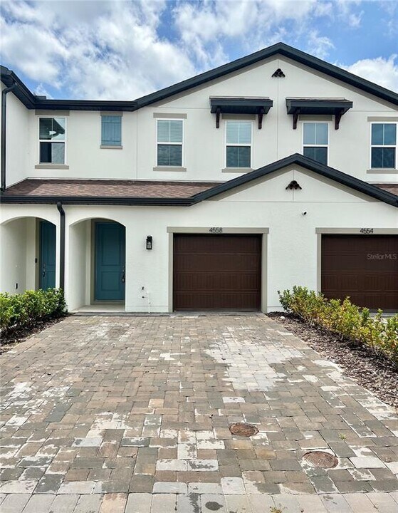 4558 Small Creek Rd in Kissimmee, FL - Building Photo