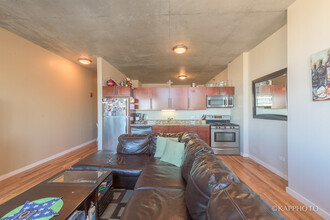 1720 S Michigan Ave, Unit 1514 in Chicago, IL - Building Photo - Building Photo