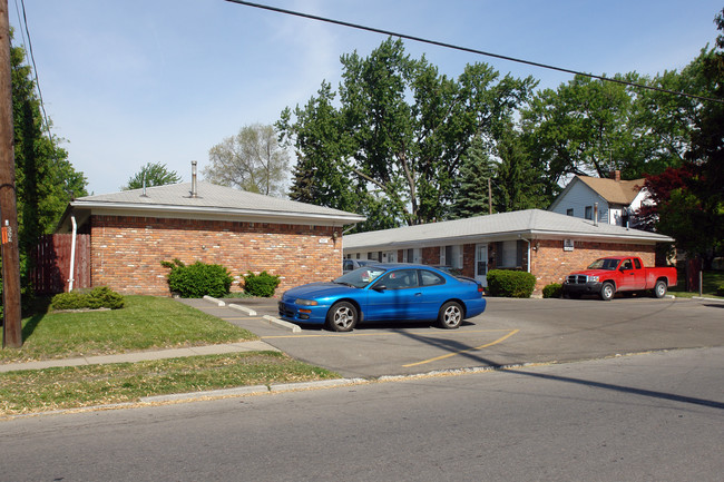 5521 Douglas Rd in Toledo, OH - Building Photo - Building Photo