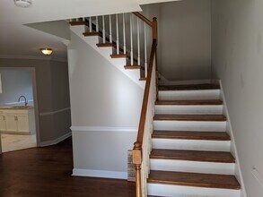 130 Grande Meadow Way in Cary, NC - Building Photo - Building Photo