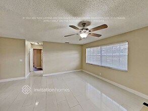 3675 Gull Rd in Palm Beach Gardens, FL - Building Photo - Building Photo