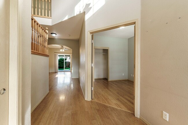 2185 N P St in Washougal, WA - Building Photo - Building Photo