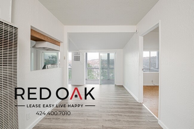 property at 476 1/2 Crane Blvd