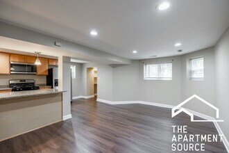 2118 N Avers Ave in Chicago, IL - Building Photo - Building Photo