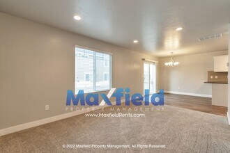 529 Fox Chase Dr in Draper, UT - Building Photo - Building Photo