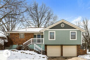 1639 SE Boone Trail in Lee's Summit, MO - Building Photo