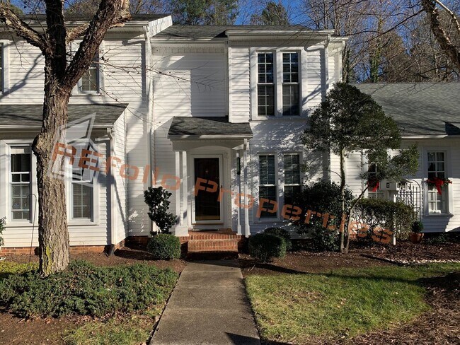 110 Planetree Ln in Cary, NC - Building Photo - Building Photo