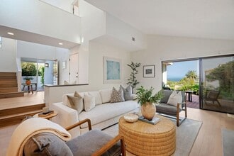 421 Vista De La Playa Ln in Santa Barbara, CA - Building Photo - Building Photo