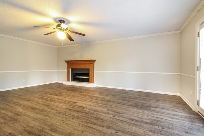 318 Fairmont Dr in Greenville, SC - Building Photo - Building Photo