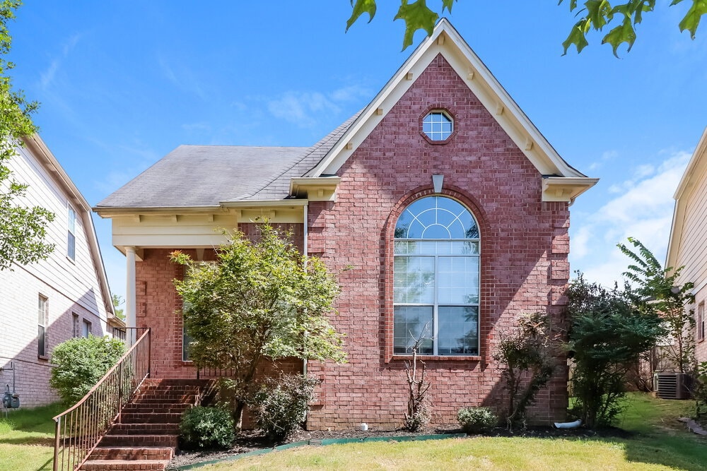 8725 Rogers Park Ave in Memphis, TN - Building Photo