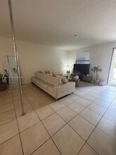 10443 NW 82nd St, Unit 4 in Doral, FL - Building Photo - Building Photo