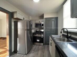 1215 Sullivant Ave in Columbus, OH - Building Photo - Building Photo