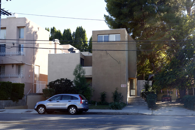 15136 Magnolia Blvd in Sherman Oaks, CA - Building Photo - Primary Photo