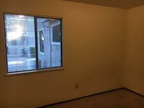 857 Adams Terrace in Davis, CA - Building Photo - Building Photo