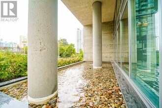5 Mariner Terrace in Toronto, ON - Building Photo - Building Photo