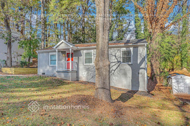 300 Banberry Dr SE in Atlanta, GA - Building Photo - Building Photo