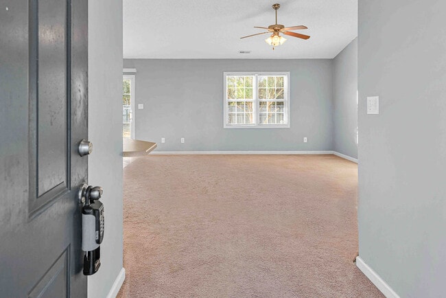 105 Gamble Way in Hubert, NC - Building Photo - Building Photo