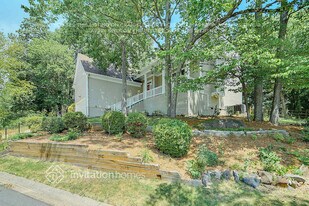 3929 Melshire Ln in Charlotte, NC - Building Photo