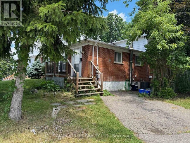 766 Sunnypoint Dr in Newmarket, ON - Building Photo - Building Photo