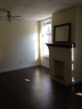 62 Days Park, Unit Lower Cottage in Buffalo, NY - Building Photo - Building Photo