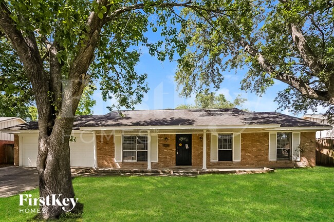 property at 10423 Collingswood Rd