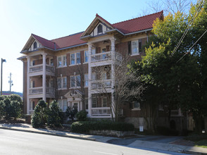 2 Collier Rd NW in Atlanta, GA - Foto de edificio - Building Photo